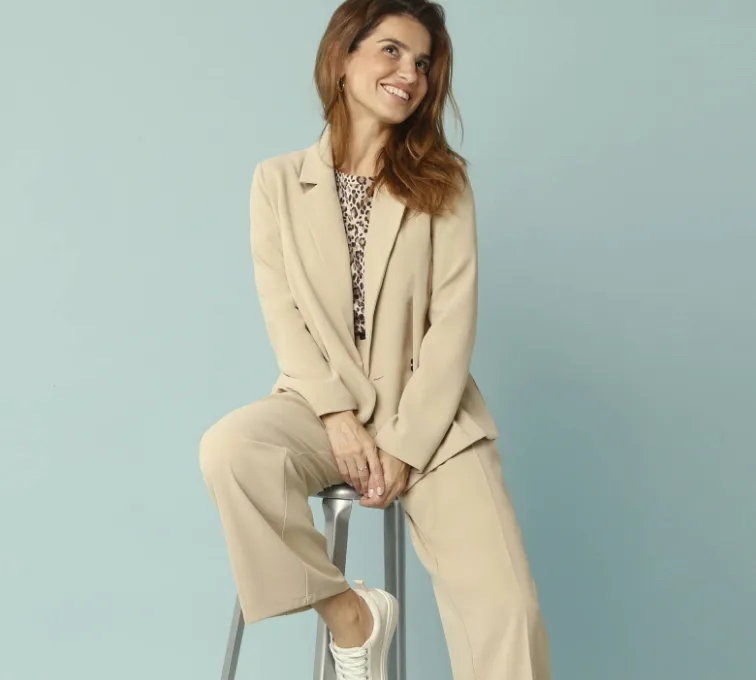 Hoe een wijde broek dragen?